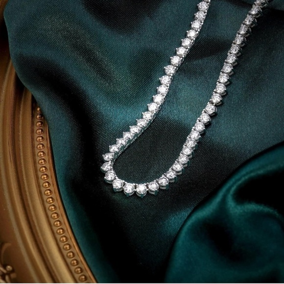 13 carat Diamond Tennis Necklace - Picture 3 of 12